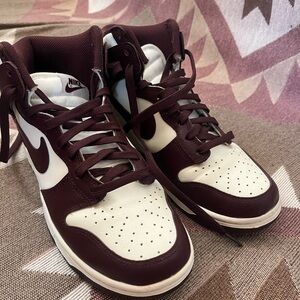 Women’s Nike Dunks